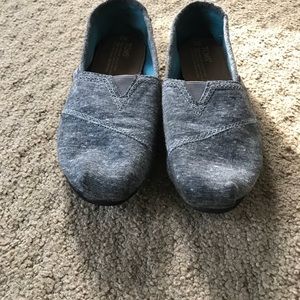 Women’s Grey Toms